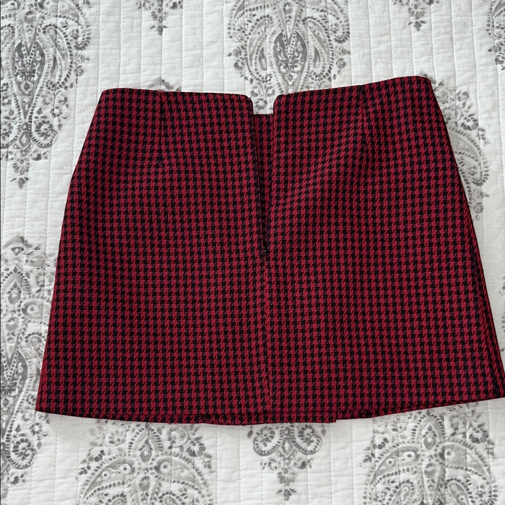 Zara Red & Black Houndstooth Mini Skirt - Picture 3 of 6